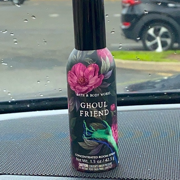 HALLOWEEN GHOUL FRIEND ROOM SPRAY 👻💀 - Picture 3 of 5